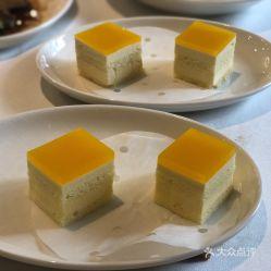 吃瓜群众慕斯蛋糕图片,甜蜜诱惑，视觉盛宴